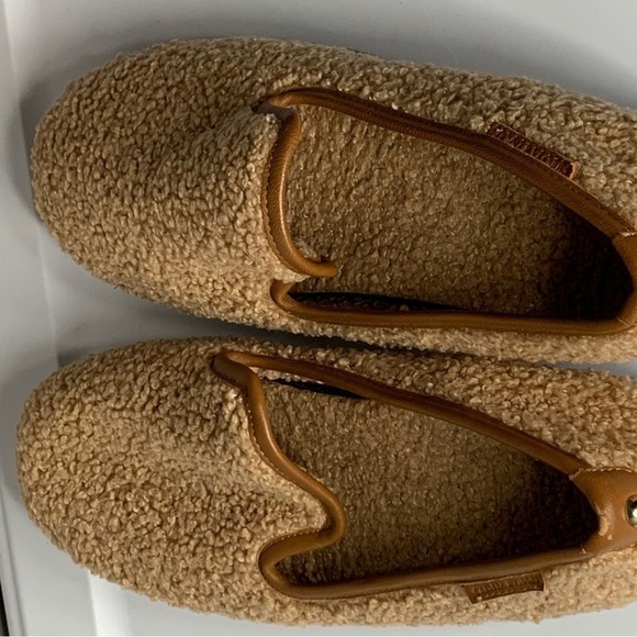 Chelsea & Violet NWOT Conie faux shearling Loafer. Size 9.5 - Picture 12 of 12